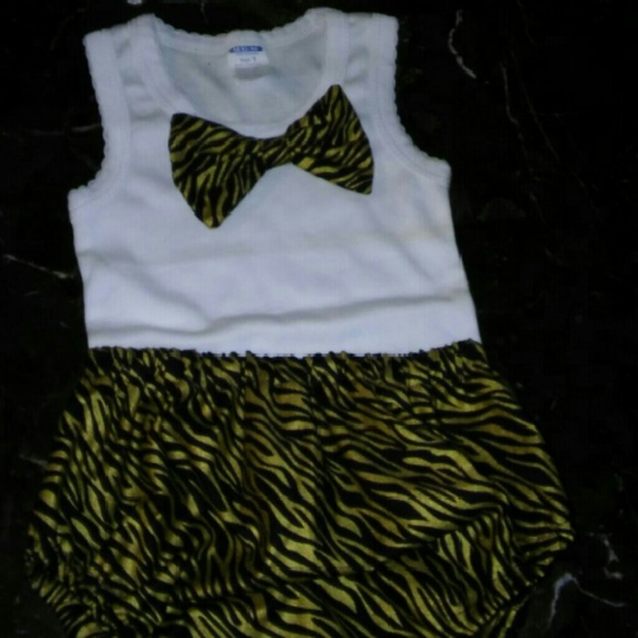 Baby clothes