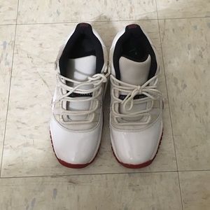 Low Top Jordan 11 Cherry Red