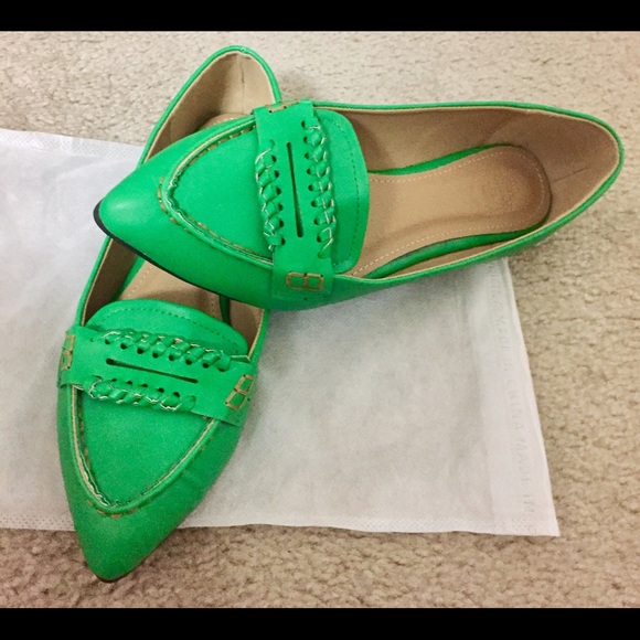 SOLD New OLLIO Ballet green pointed shoes