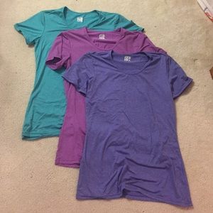 3-- 32 Degrees Cool Weatherproof t-shirts