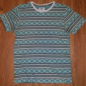 On the byas Short Sleeve Tribal Design T-Shirt