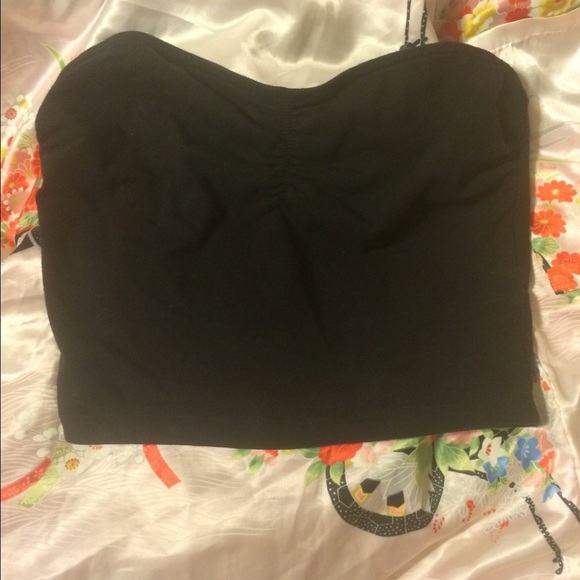 Rouched tube top or undershirt garage 💙