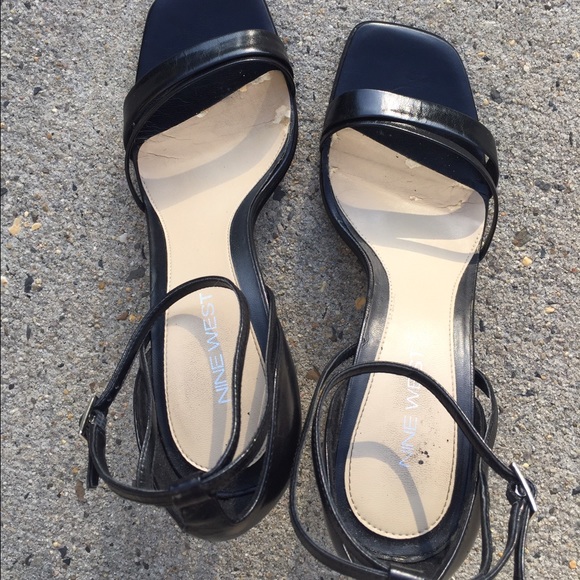 Nine West Origami Pumps - Picture 2 of 3