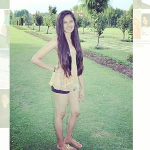 Meet your Posher, Niyati