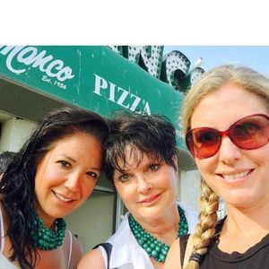 Meet your Posher, Dinelle