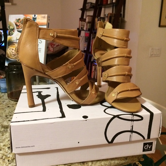 Dolce Vita gorgeous nude Starlyn leather sandals - Picture 3 of 4