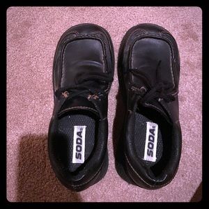 Soda brand platform shoes.