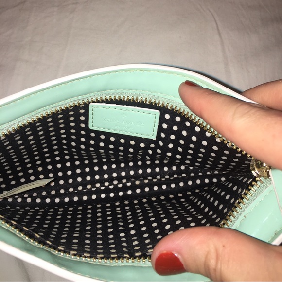 Mint Authentic Kate Spade Wristlet - Picture 2 of 3