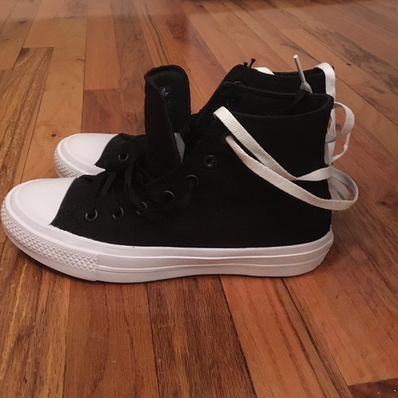 Converse Chuck Taylor All Star ii size 8 women's