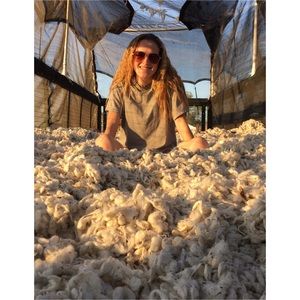 Meet your Posher, Halley