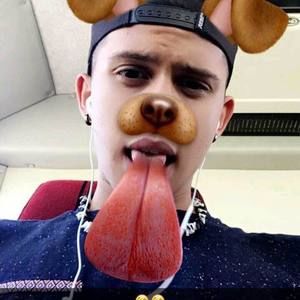 Meet your Posher, Xavier