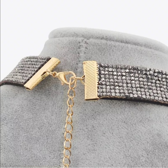 SALE❣️ New✨ Silver Rhinestone Choker 😍✨✨ - Picture 3 of 4