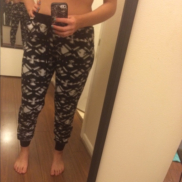 Stretchy soft joggers ❤️