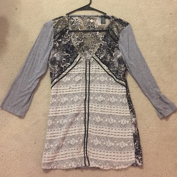 3/4 long sleeve shirt