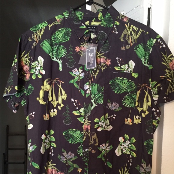 Men's Button Up - Picture 1 of 1