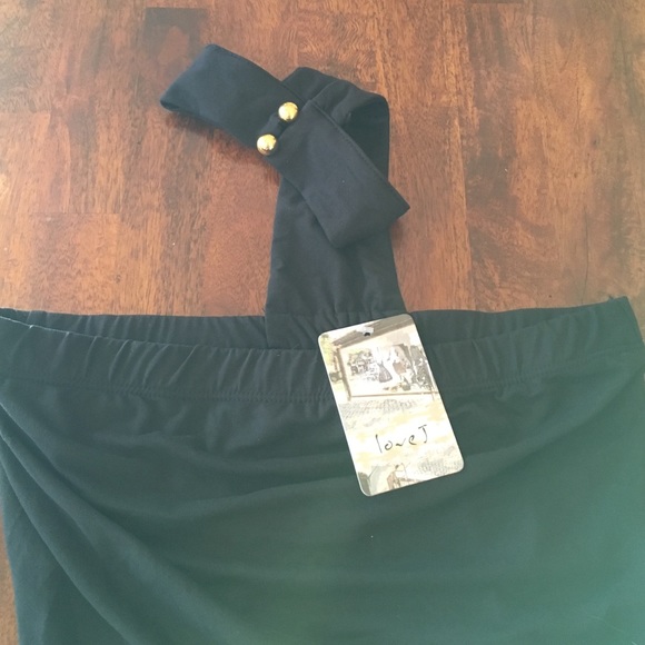 ACCEPTING OFFERS • 1 LEFT• Black Midi Choker Dress - Picture 4 of 4