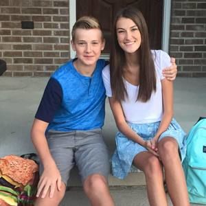 Meet your Posher, Deena