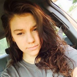 Meet your Posher, Aurora