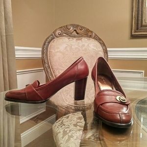 Etienne Aigner Oxford High-Heeled Leather Loafer