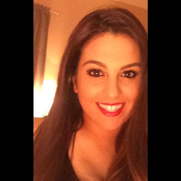 Meet your Posher, Alyssa