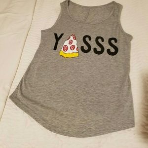 🚫 SOLD 🚫 Pizza shirt