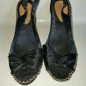 Women's Black wedged shoes