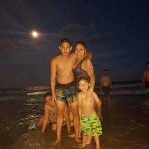 Meet your Posher, Dennis