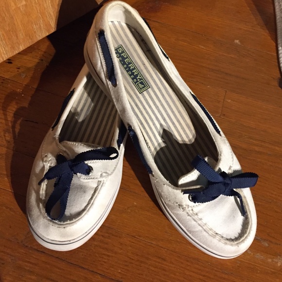 Sperry Top Siders. Worn a handful of times. - Picture 1 of 4
