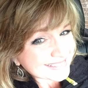 Meet your Posher, Paula