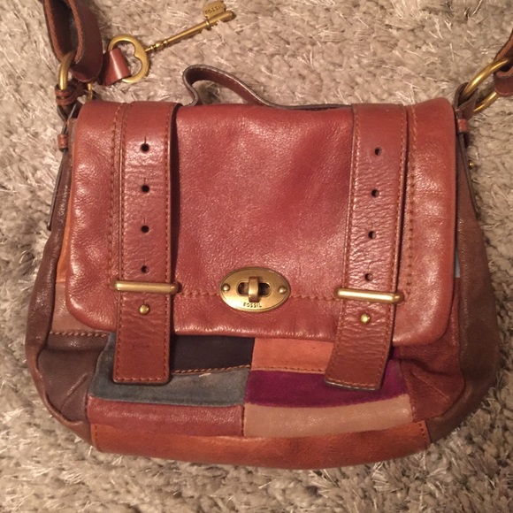 Unique Fossil cross body purse!