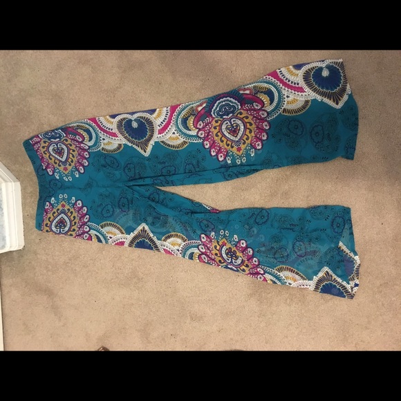 Pattern flare pants