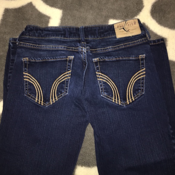 Hollister Skinny Jeans. - Picture 3 of 4