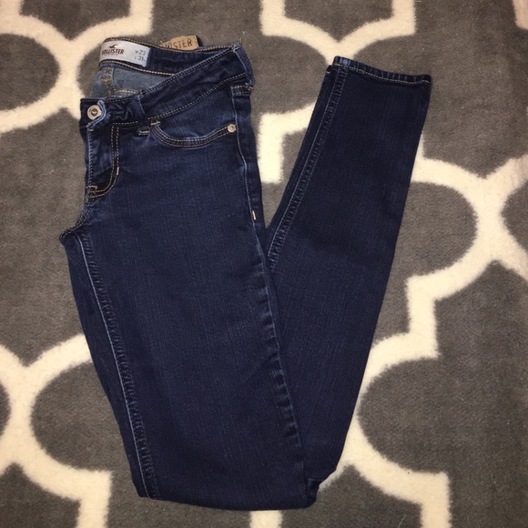Hollister Skinny Jeans. - Picture 4 of 4