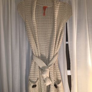 BCBG knit cardigan