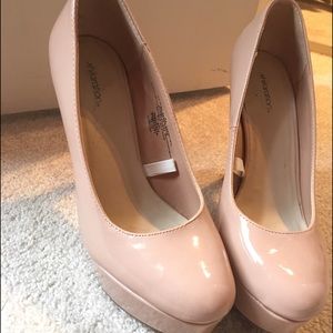 Nude Patent platform heels