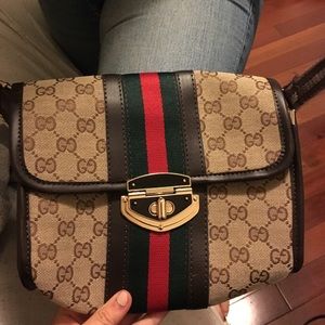 SUPER CUTE GUCCI BAG!!!!