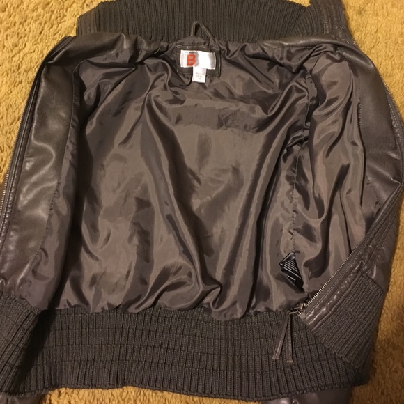 Is in perfect condition - Picture 4 of 4