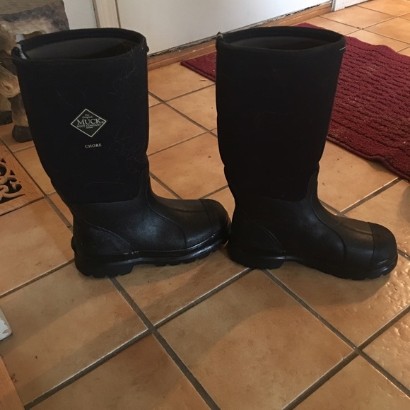 Muck boots