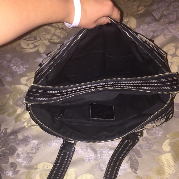 Coach Bag - Picture 3 of 4