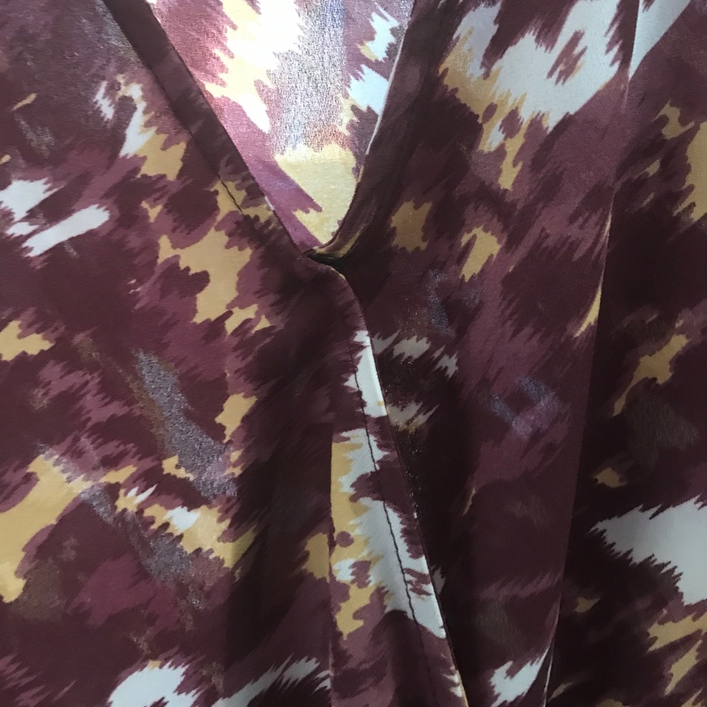 Gifted w/ Bundle $ Floral Bell Sleeve Romper [L] - Picture 6 of 7