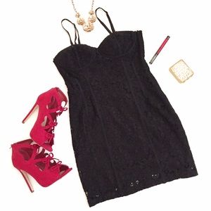 NWT DIVIDED LACE FITTED DRESS