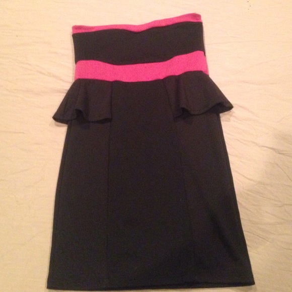 Black and pink wet seal dress