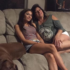 Meet your Posher, Debbie