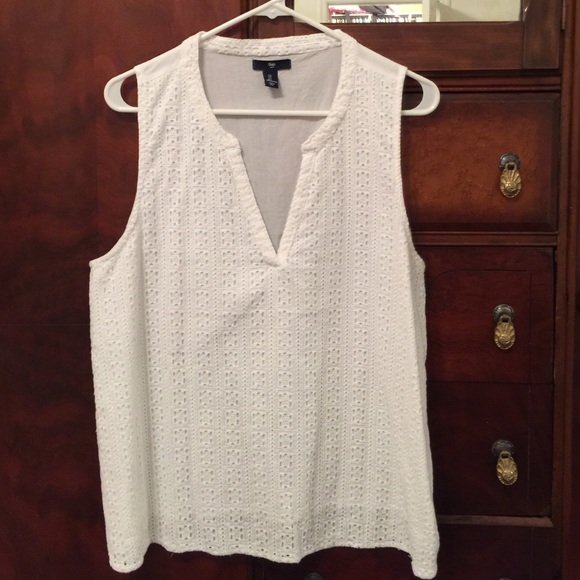 Old Navy sleeveless cotton tank - Picture 1 of 1