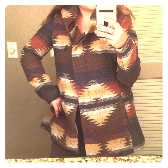 Geometric hooded coat