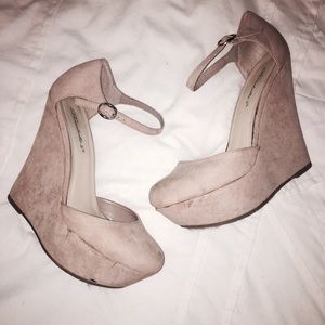 Breckelle's Nude Suede Platform Wedges