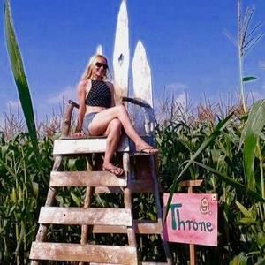 Meet your Posher, Nikki