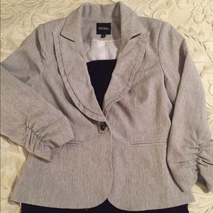 Gray blazer