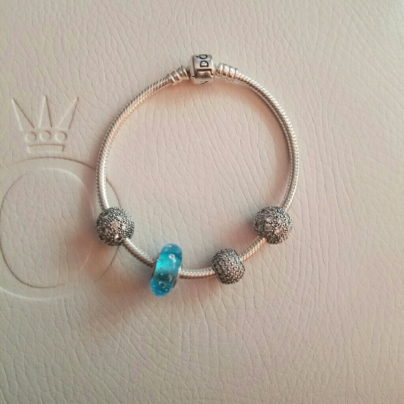 Beautiful blue sparkly Pandora bracelet!