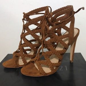❗️SALE❗️Lace up heels